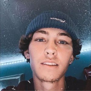 Meet your Posher, Chandler